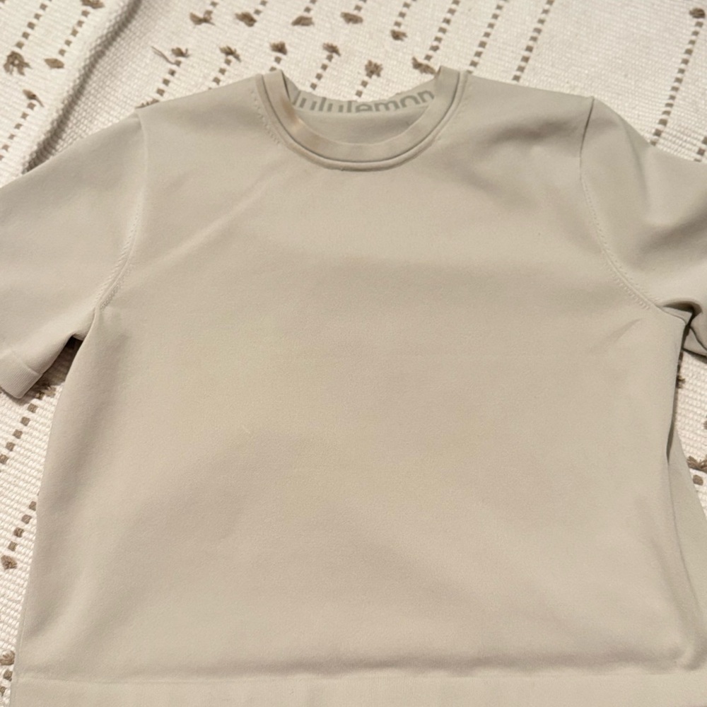 Lululemon Beige Short Sleeve Top